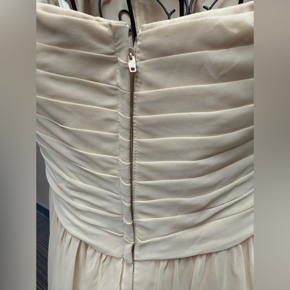 Chic Cream Wedding Dress - Picture 12 of 14